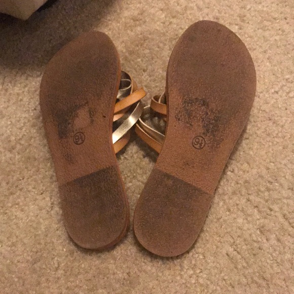 🌻🌻Women’s sandals🌻🌻 - Picture 3 of 3